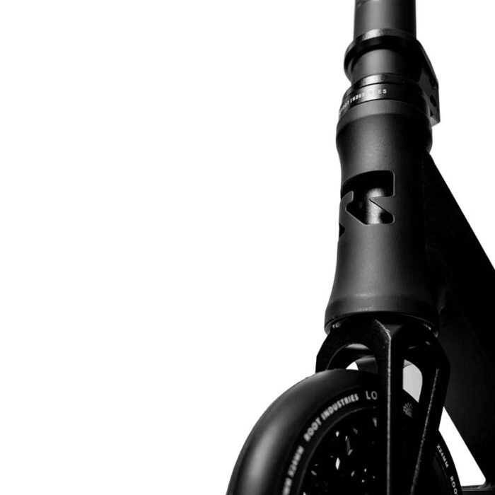 Root-Industries-Type-R-GT-Scooter-Black